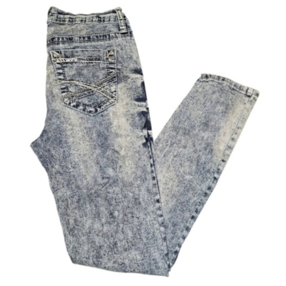 Women's (Juniors) No Boundaries Denim Jeans Size 9 Blue Acid Wash - Picture 1 of 12